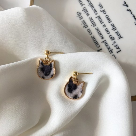 Jewelry - Kitty Cat Head Leopard Fabric Earrings